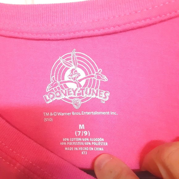 Looney Tunes short sleeve top size M - Picture 2 of 5